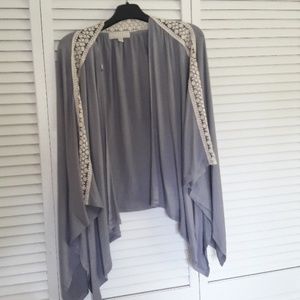 Grey cover/wrap with lace detail